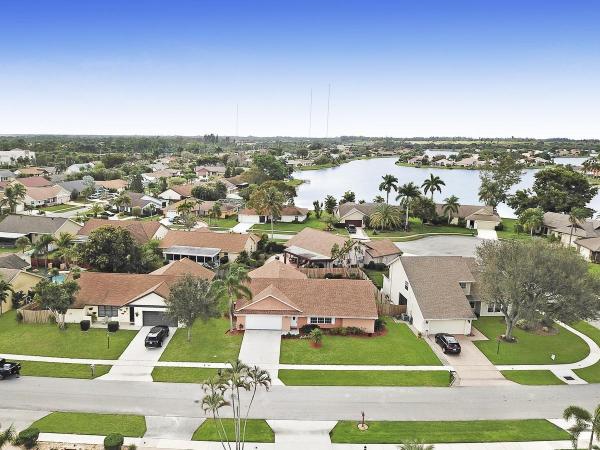 Lakes Of Lantana, 8285 Blue Cypress Dr, Lake Worth, Florida 33467, image 1
