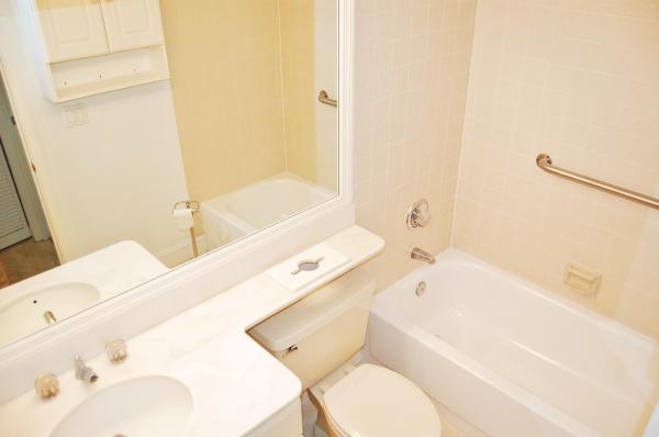 Golf Villas, 354 Brackenwood Cir, Palm Beach Gardens, Florida 33418, image 3