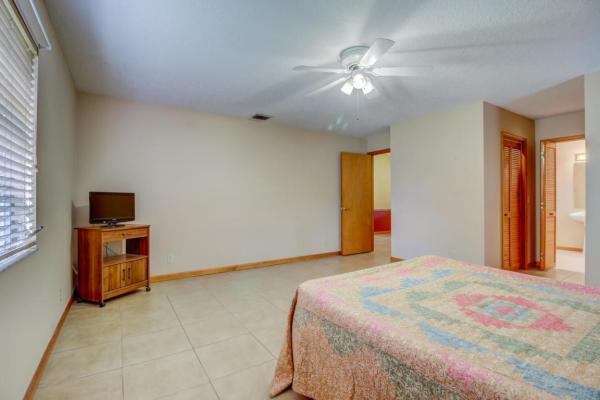 Loxahatchee Groves Residential, 15405 Fortner Dr, Loxahatchee Groves, Florida 33470, image 1