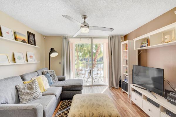 St Andrews At Miramar, 12136 Saint Andrews Pl #210, Miramar, Florida 33025, image 2