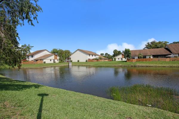 Parkside Green Villas, 1120 Parkside Green Dr #D, Greenacres, Florida 33415, image 2