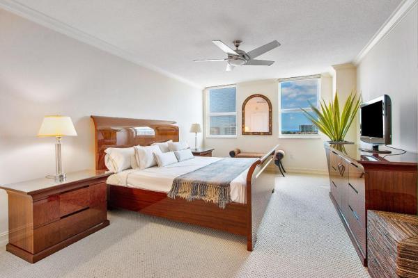 Palmetto Place, 99 SE Mizner Blvd #815, Boca Raton, Florida 33432, image 2