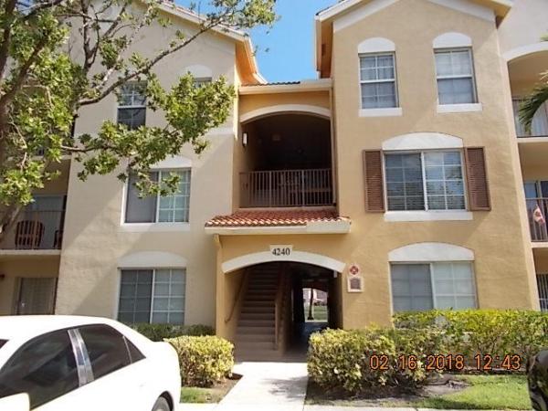 Emerald Isle At Laguna Lakes, 4240 San Marino Blvd #106, West Palm Beach, Florida 33409, image 1