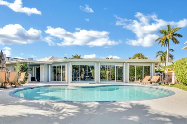 Lake Rogers Isle, 798 NE 35th St, Boca Raton, Florida 33431, image 1