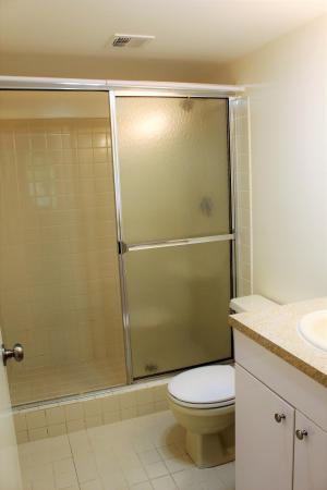 Bent Tree Gardens West, 9965 Pineapple Tree Dr #202, Boynton Beach, Florida 33436, image 2