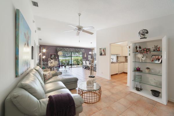 33 Mayfair Ln, Boynton Beach, Florida 33426, image 1
