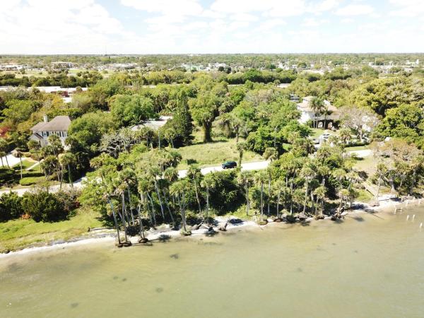 Fort Pierce Residential, 1021 S Indian River Dr, Fort Pierce, Florida 34950, image 2