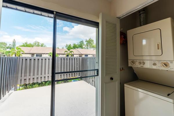 Pine Ridge North 1, 542 Shady Pine Way #H, Greenacres, Florida 33415, image 1