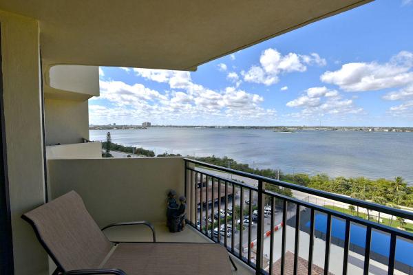 The Seagrape, 5460 N Ocean Dr #10D, Riviera Beach, Florida 33404, image 2