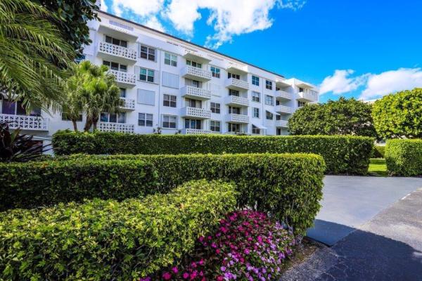 Royal Saxon, 2840 S Ocean Blvd #2090, Palm Beach, Florida 33480, image 2