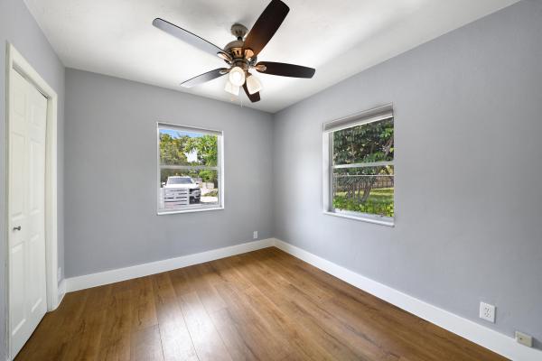 Dell Park, 209 NE 13th St, Delray Beach, Florida 33444, image 1