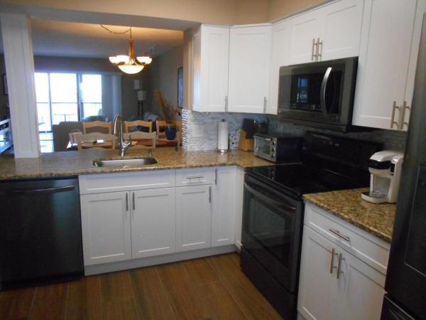 Huntington Lakes 1, 14425 Strathmore Ln #705, Delray Beach, Florida 33446, image 2