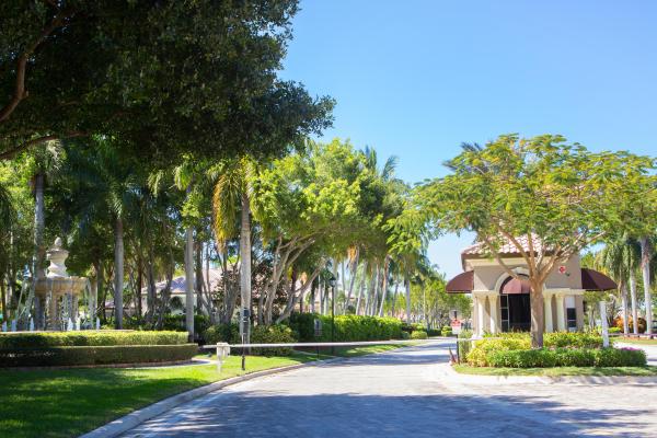 Mizner Pointe Of Boca Via Ancho, 8345 Via Leonessa, Boca Raton, Florida 33433, image 2