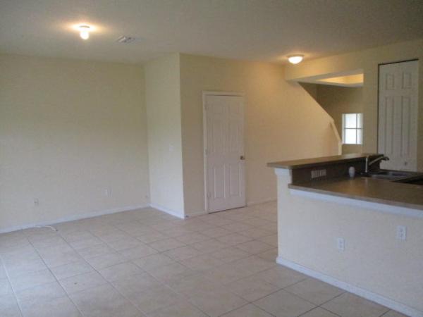 Emerald Lake Townhomes, 4311 Emerald Vis, Lake Worth, Florida 33461, image 1