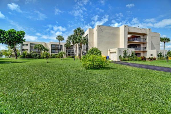 Seagrape At Las Verdes, 5160 Las Verdes Cir #303, Delray Beach, Florida 33484, image 1