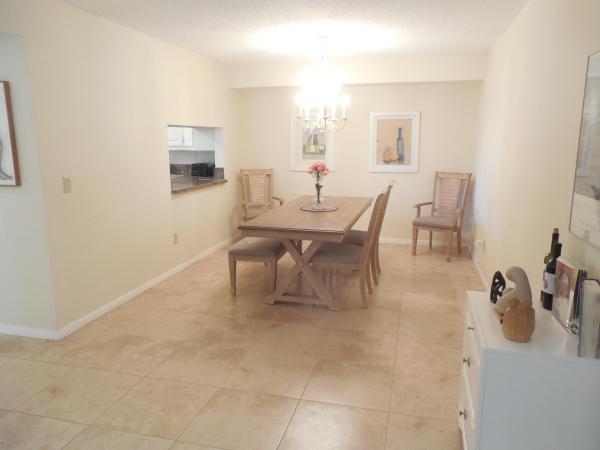 Golden Lakes Village, 130 Lake Nancy Dr #108, West Palm Beach, Florida 33411, image 1