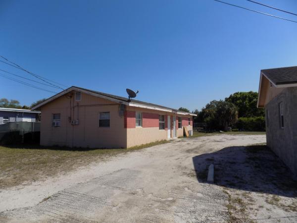 Glidden's Terrace, 907 Avenue H, Fort Pierce, Florida 34950, image 1