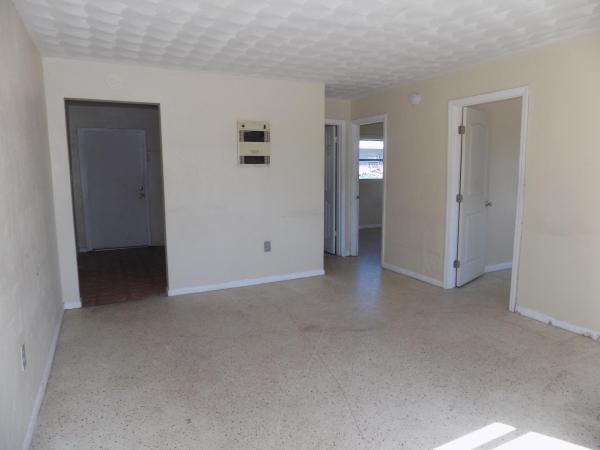 Glidden's Terrace, 907 Avenue H, Fort Pierce, Florida 34950, image 2