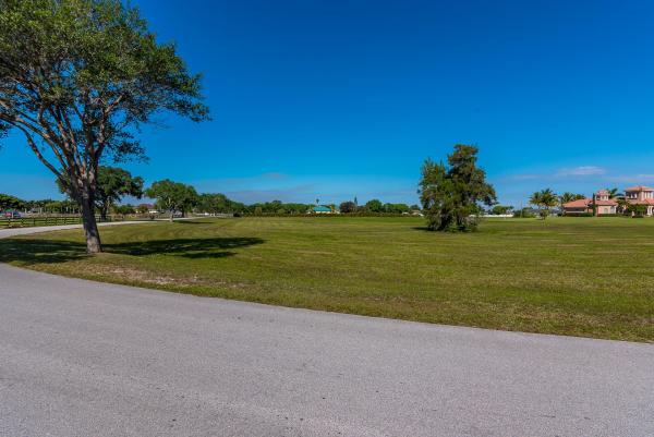 Palm Beach Point, 15351 Estancia Ln, Wellington, Florida 33414, image 2