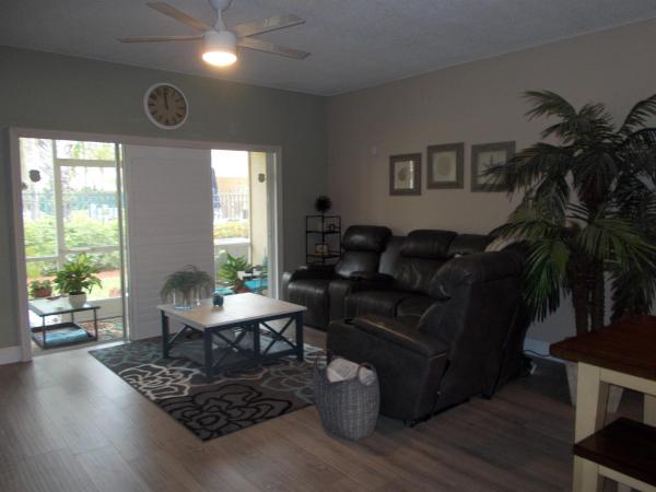 Towne Place, 13801 Creston Pl, Wellington, Florida 33414, image 2