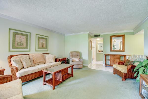 Camino Real Village, 5750 Camino Del Sol #103, Boca Raton, Florida 33433, image 2