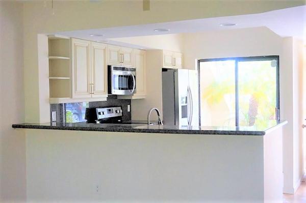 San Remo Golf & Tennis Club, 5200 E Club Cir #102, Boca Raton, Florida 33487, image 1