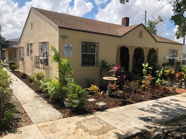Freshwater Avenue, 1022 14th St, West Palm Beach, Florida 33401, image 2
