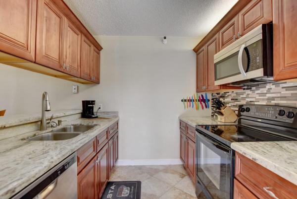 Village Of Sandalwood Lakes, 3816 38th Way, West Palm Beach, Florida 33407, image 1