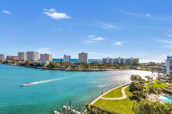 Lake House South, 875 E Camino Real, Boca Raton, Florida 33432, image 3