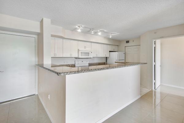 Highland Beach Club, 3594 S Ocean Blvd #206, Highland Beach, Florida 33487, image 2