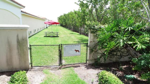 Harbour Isle West, 16 Harbour Isle Dr #105, Fort Pierce, Florida 34949, image 1