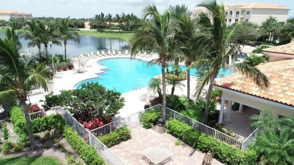 Harbour Isle West, 16 Harbour Isle Dr #105, Fort Pierce, Florida 34949, image 2