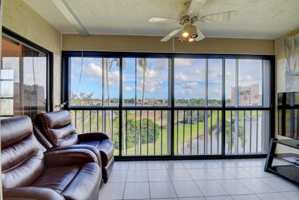 Huntington Lakes 5, 7270 Ashford Pl #403, Delray Beach, Florida 33446, image 1