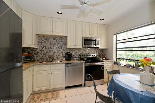 Glades Of Boca Lago, 21803 Arriba Real, Boca Raton, Florida 33433, image 2