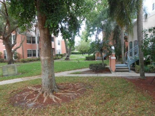 Bahia At Delray, 1165 Crystal Way #L, Delray Beach, Florida 33444, image 1
