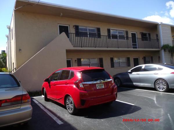 Ken Lee Gardens, 1430 S Lakeside Dr #17, Lake Worth Beach, Florida 33460, image 1