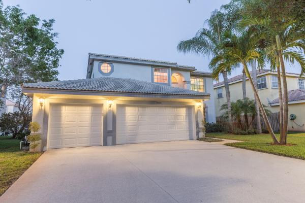 Emerald Isle At Lake Charleston, 7620 Cedar Hurst Ct, Lake Worth, Florida 33467, image 1