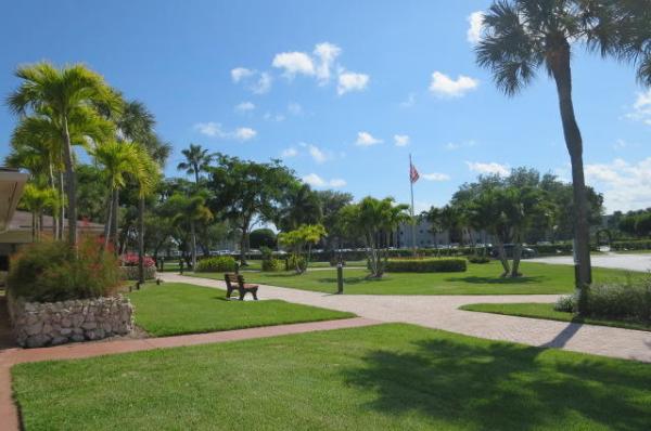 Dogwood At Las Verdes, 5340 Las Verdes Cir #303, Delray Beach, Florida 33484, image 3