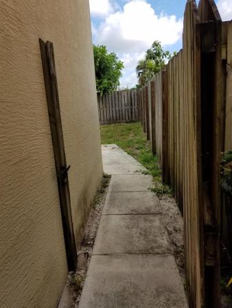 Greenland, 4685 Clemens St, Lake Worth, Florida 33463, image 1