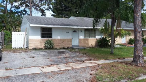 Palm Beach Villas, 4752 Chariot Cir, Greenacres, Florida 33463, image 2