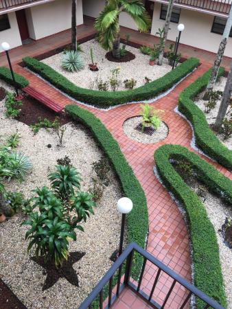 Gardens Of Kendall South, 10825 SW 112th Ave #318, Kendall, Florida 33176, image 2