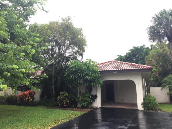 Glades Of Boca Lago, 21683 Arriba Real, Boca Raton, Florida 33433, image 1