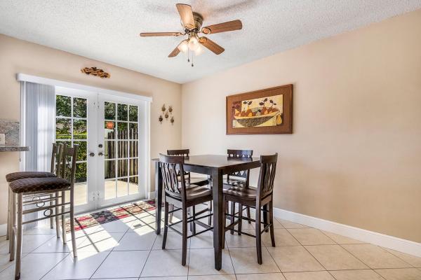 Les Chateaux, 4758 Grapevine Way, Davie, Florida 33331, image 2