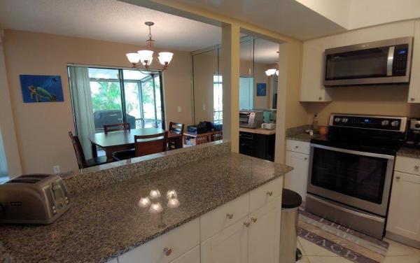 Sunflower, 7200 NW 2nd Ave #1640, Boca Raton, Florida 33487, image 2