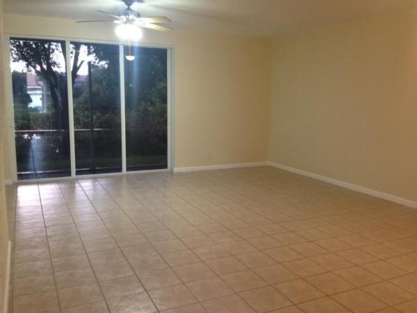 Thousand Oaks, 2053 Oakhurst Way, Riviera Beach, Florida 33404, image 2