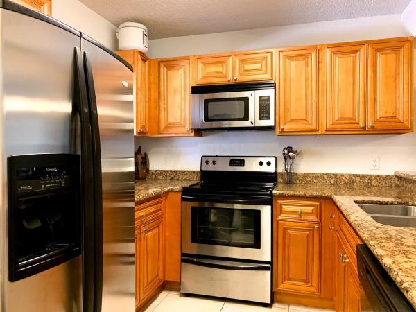 Palm Beach Place, 1700 Windorah Way #D, West Palm Beach, Florida 33411, image 2