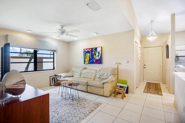 Huntington Pointe, 6033 Sunrise Pointe Ct, Delray Beach, Florida 33484, image 1