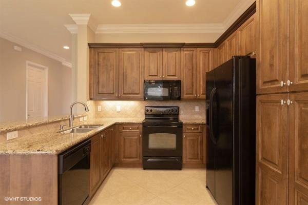 Valencia Pointe, 7365 Forest Park Way, Boynton Beach, Florida 33437, image 2