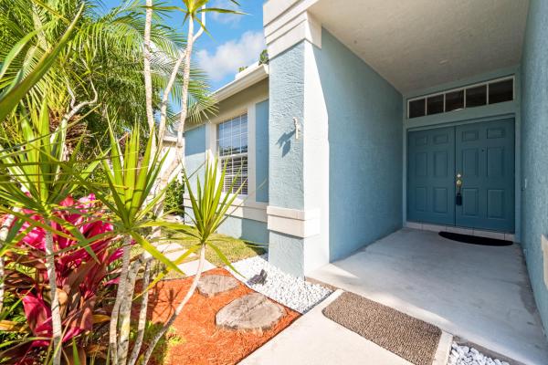 Brindlewood At Binks Forest, 15218 Oak Chase Ct, Wellington, Florida 33414, image 2