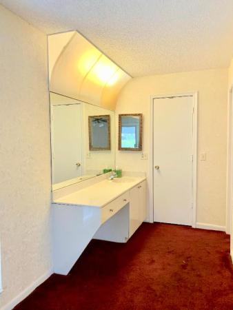 The Pines Of Delray North, 1640 NW 18th Ave #104, Delray Beach, Florida 33445, image 1